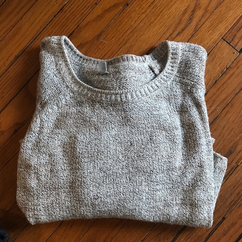 Cropped loose wool sweater